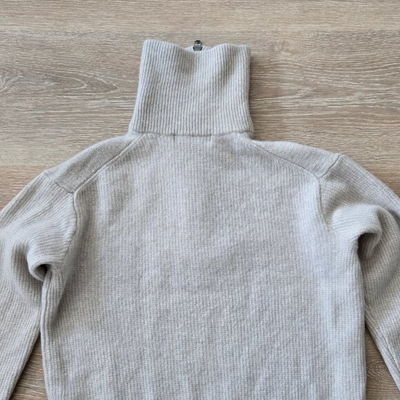 UNIQLO Premium Lambswool Half-Zip Long-Sleeve Knit Sweater Size Medium NWT - Picture 16 of 17